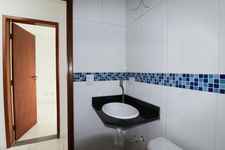 Casa de condomínio à venda com 254m², 3 quartos e 1 vagaBanheiro Social