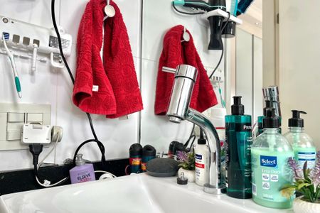 Apartamento à venda com 106m², 3 quartos e 2 vagas Apartamento à venda com 106m², 3 quartos e 2 vagasBanheiro da Suíte