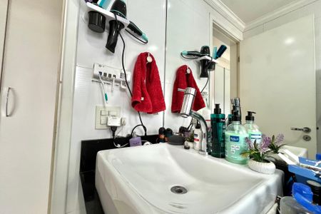 Apartamento à venda com 106m², 3 quartos e 2 vagas Apartamento à venda com 106m², 3 quartos e 2 vagasBanheiro da Suíte