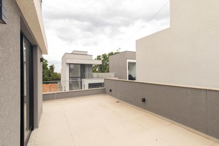 Casa de condomínio para alugar com 132m², 3 quartos e 2 vagasTerraço