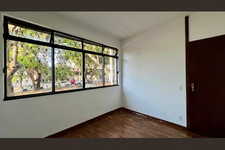 Apartamento à venda com 180m², 4 quartos e 2 vagasQuarto 4