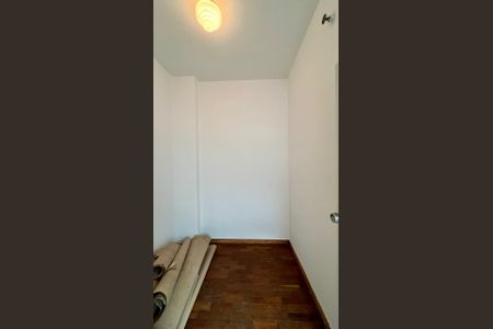 Apartamento à venda com 180m², 4 quartos e 2 vagasQuarto de Serviço