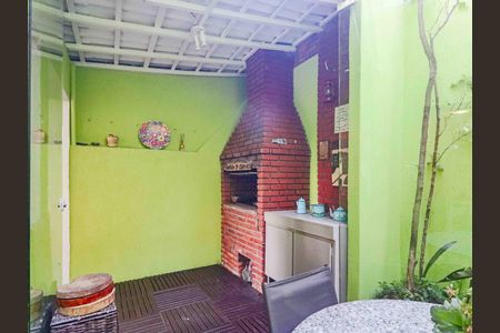 Casa para alugar com 170m², 3 quartos e 2 vagasÁrea comum - Churrasqueira