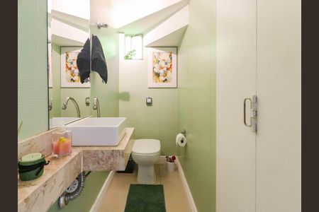 Lavabo de casa para alugar com 3 quartos, 170m² em Vila Sonia, São Paulo