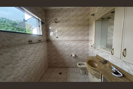 Casa à venda com 250m², 4 quartos e 2 vagasBanheiro da Suíte