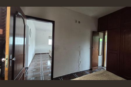 Casa à venda com 250m², 4 quartos e 2 vagasSala