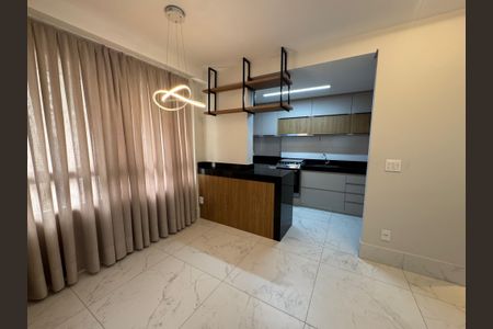 Cozinha de apartamento à venda com 2 quartos, 69m² em Santo Agostinho, Belo Horizonte