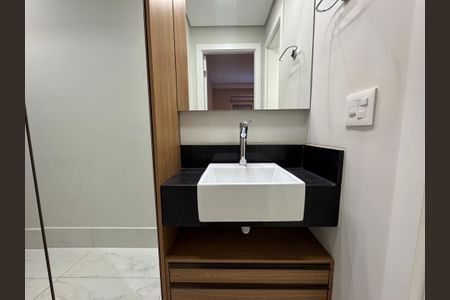Banheiro de apartamento à venda com 2 quartos, 69m² em Santo Agostinho, Belo Horizonte