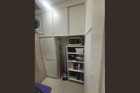 Apartamento à venda com 80m², 2 quartos e 1 vaga Apartamento à venda com 80m², 2 quartos e 1 vagaLavanderia