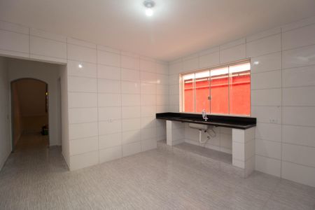 Casa para alugar com 395m², 5 quartos e 8 vagasCozinha