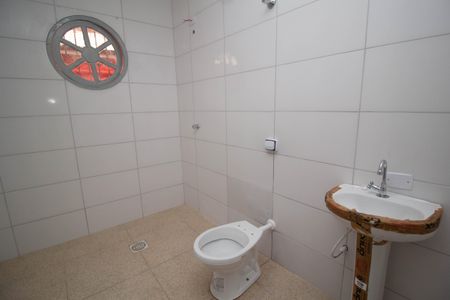 Casa para alugar com 395m², 5 quartos e 8 vagasBanheiro 2