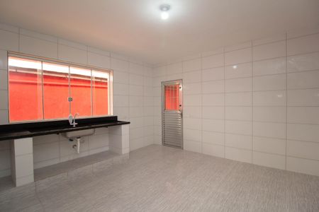 Casa para alugar com 395m², 5 quartos e 8 vagasCozinha