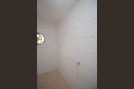 Casa para alugar com 395m², 5 quartos e 8 vagasBanheiro 1