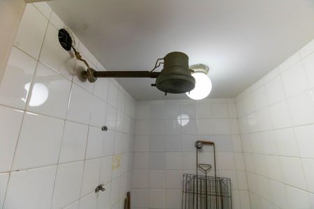 Apartamento à venda com 172m², 4 quartos e 1 vaga Apartamento à venda com 172m², 4 quartos e 1 vagaBanheiro de serviço