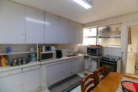 Apartamento à venda com 172m², 4 quartos e 1 vaga Apartamento à venda com 172m², 4 quartos e 1 vagaCozinha