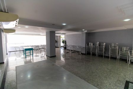 Apartamento à venda com 172m², 4 quartos e 1 vaga Apartamento à venda com 172m², 4 quartos e 1 vagaÁrea comum