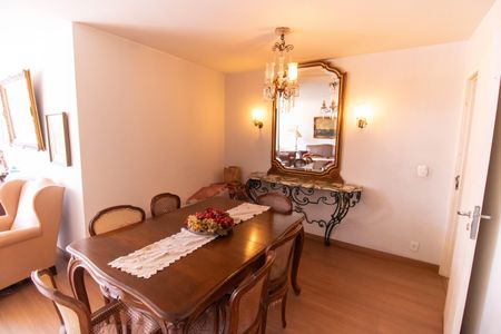 Sala de apartamento para alugar com 4 quartos, 172m² em Ingá, Niterói