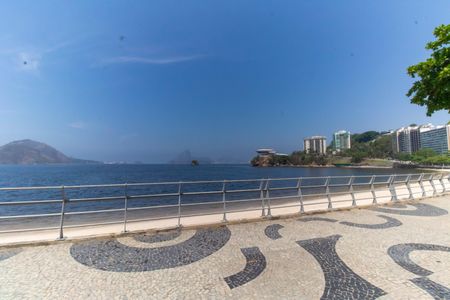 Apartamento à venda com 172m², 4 quartos e 1 vaga Apartamento à venda com 172m², 4 quartos e 1 vagaVista