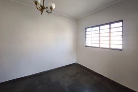 Casa à venda com 169m², 3 quartos e 2 vagasSala de Jantar