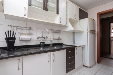 Apartamento à venda com 180m², 3 quartos e 2 vagasCozinha