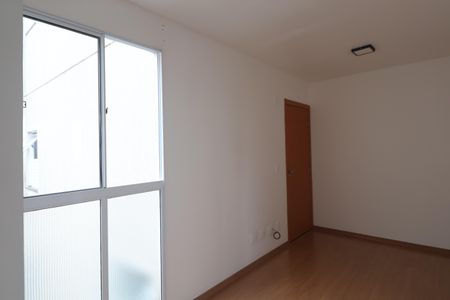 Sala de apartamento para alugar com 2 quartos, 41m² em Estância Velha, Canoas