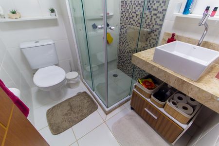 Apartamento à venda com 75m², 3 quartos e 2 vagas Apartamento à venda com 75m², 3 quartos e 2 vagasBanheiro 2