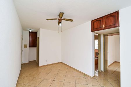 Apartamento à venda com 56m², 2 quartos e 1 vagaSala