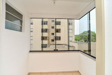 Apartamento à venda com 56m², 2 quartos e 1 vagaSacada da sala