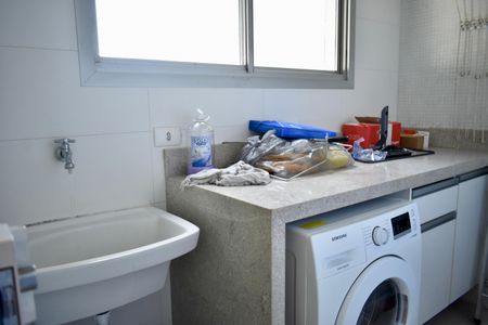 Apartamento à venda com 54m², 2 quartos e 1 vaga Apartamento à venda com 54m², 2 quartos e 1 vagaÁrea de Serviço