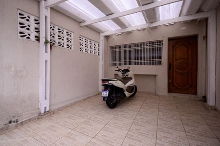 Casa à venda com 100m², 2 quartos e 1 vaga Casa à venda com 100m², 2 quartos e 1 vagaGaragem