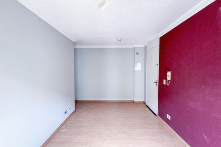 Sala de apartamento para alugar com 2 quartos, 42m² em Conjunto Promorar Raposo Tavares, São Paulo