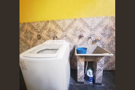 Casa à venda com 246m², 2 quartos e 2 vagasÁrea de Serviço