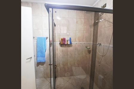 Casa à venda com 246m², 2 quartos e 2 vagasBanheiro da Suíte