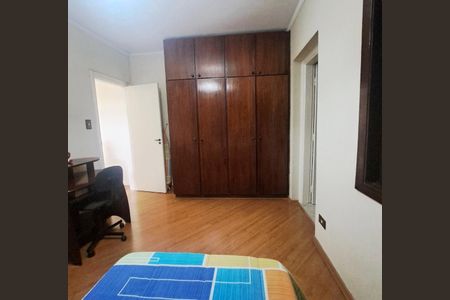 Casa à venda com 246m², 2 quartos e 2 vagasSuíte 2