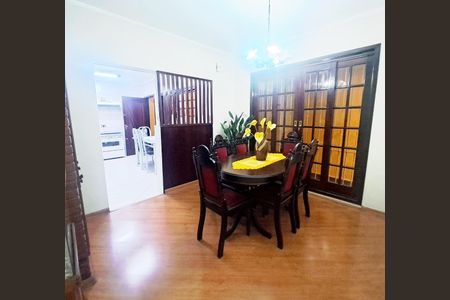 Casa à venda com 246m², 2 quartos e 2 vagasSala de Jantar