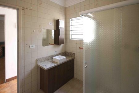 Casa à venda com 298m², 6 quartos e 4 vagas Casa à venda com 298m², 6 quartos e 4 vagasBanheiro