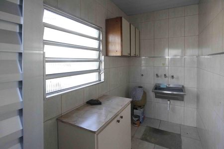 Casa à venda com 298m², 6 quartos e 4 vagas Casa à venda com 298m², 6 quartos e 4 vagasÁrea de Serviço