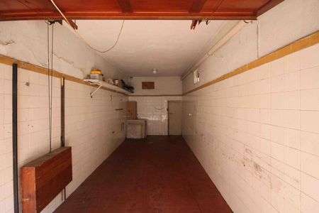 Casa à venda com 298m², 6 quartos e 4 vagas Casa à venda com 298m², 6 quartos e 4 vagasGaragem casa 02