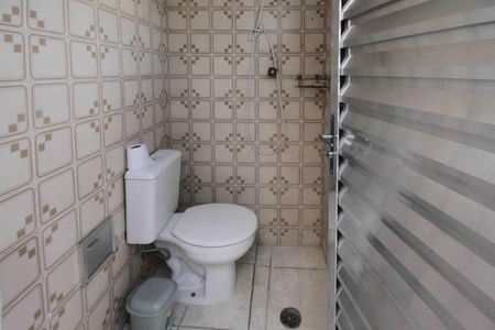 Casa à venda com 298m², 6 quartos e 4 vagas Casa à venda com 298m², 6 quartos e 4 vagasBanheiro de serviço