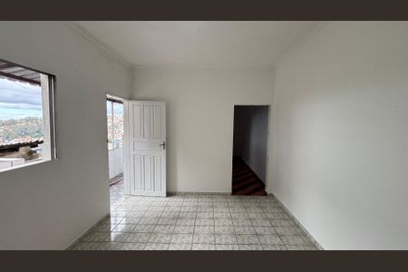 Casa para alugar com 50m², 2 quartos e sem vaga Casa para alugar com 50m², 2 quartos e sem vagaSala