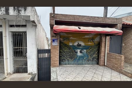 Casa para alugar com 50m², 2 quartos e sem vaga Casa para alugar com 50m², 2 quartos e sem vagaFachada