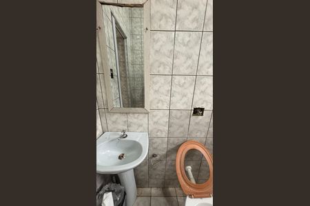 Casa para alugar com 50m², 2 quartos e sem vaga Casa para alugar com 50m², 2 quartos e sem vagaBanheiro