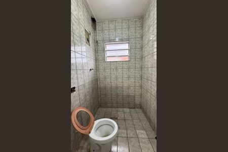 Casa para alugar com 50m², 2 quartos e sem vaga Casa para alugar com 50m², 2 quartos e sem vagaBanheiro