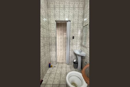 Casa para alugar com 50m², 2 quartos e sem vaga Casa para alugar com 50m², 2 quartos e sem vagaBanheiro