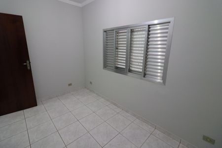 Casa para alugar com 125m², 3 quartos e 2 vagasQuarto 2