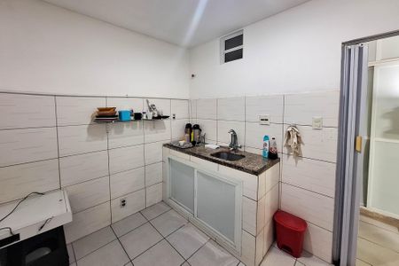 Casa à venda com 300m², 2 quartos e 12 vagasCozinha 2