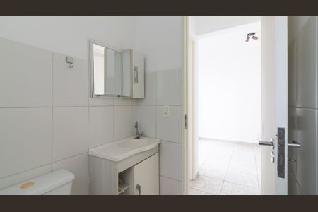 Apartamento à venda com 43m², 2 quartos e sem vaga Apartamento à venda com 43m², 2 quartos e sem vagaBanheiro