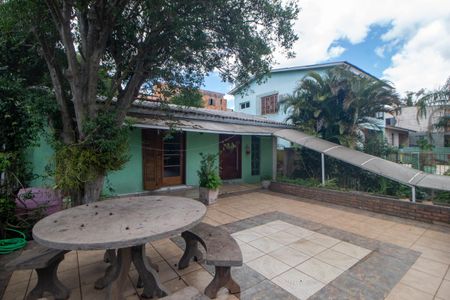 Casa à venda com 200m², 3 quartos e 2 vagasJardim