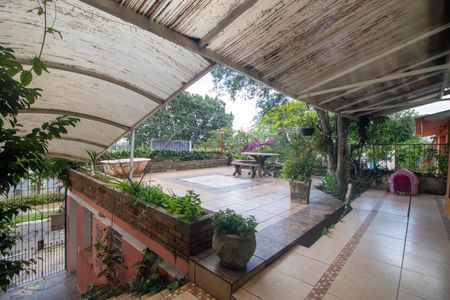 Casa à venda com 200m², 3 quartos e 2 vagasJardim