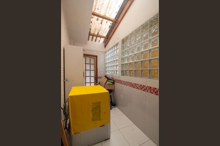 Casa à venda com 200m², 3 quartos e 2 vagasÁrea de Serviço